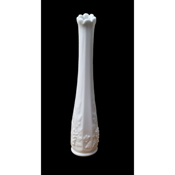 Vintage Westmoreland White Milk Glass Paneled Grape Bud Vase 10" Sticker & Stamp - Picture 1 of 12